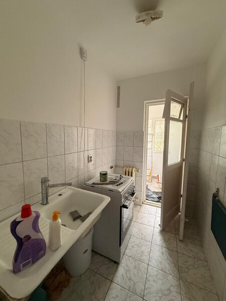 Lacul Tei, langa Lidl vav Parcul Circului,